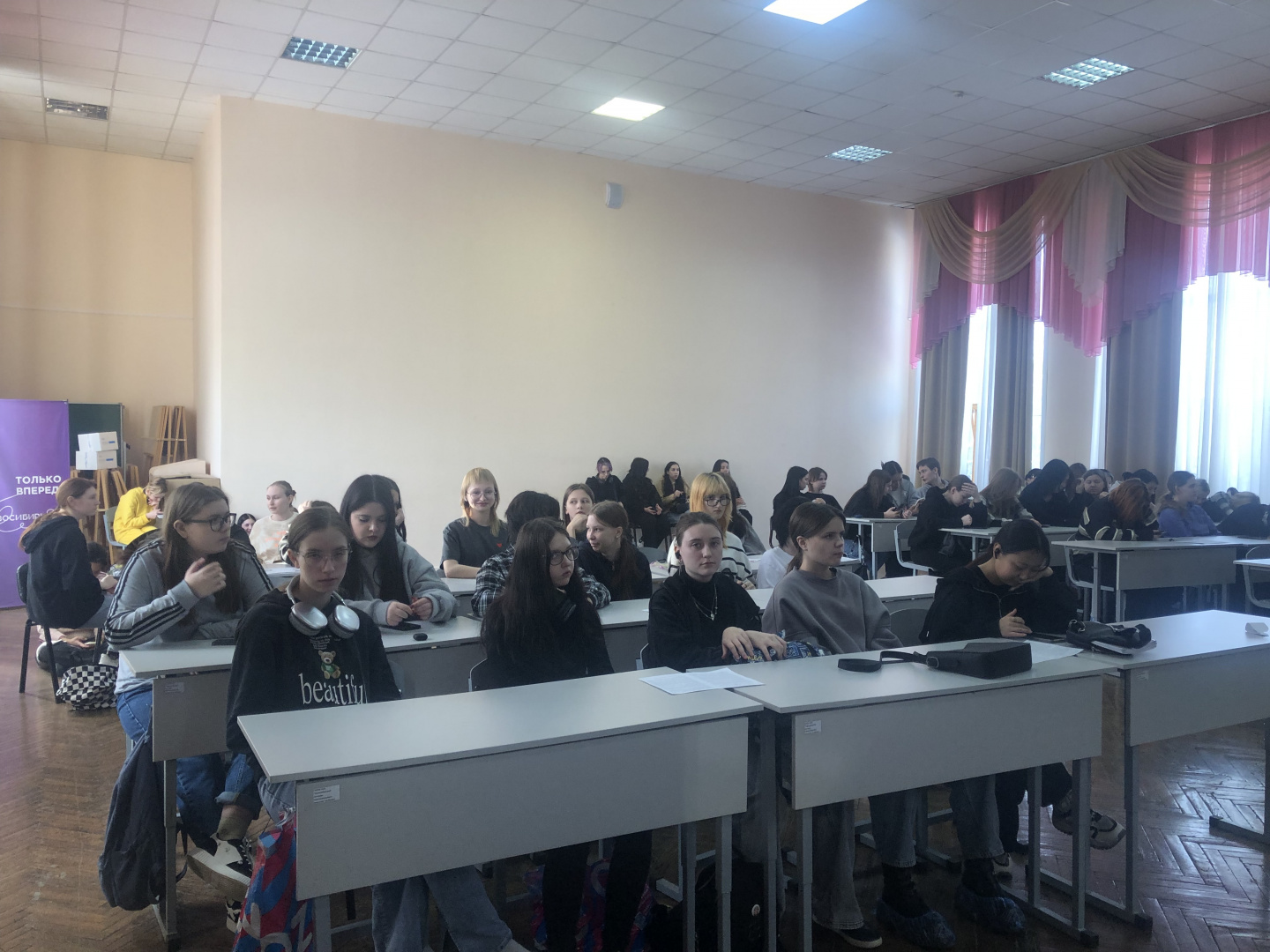 Студенты НКПИ.jpg